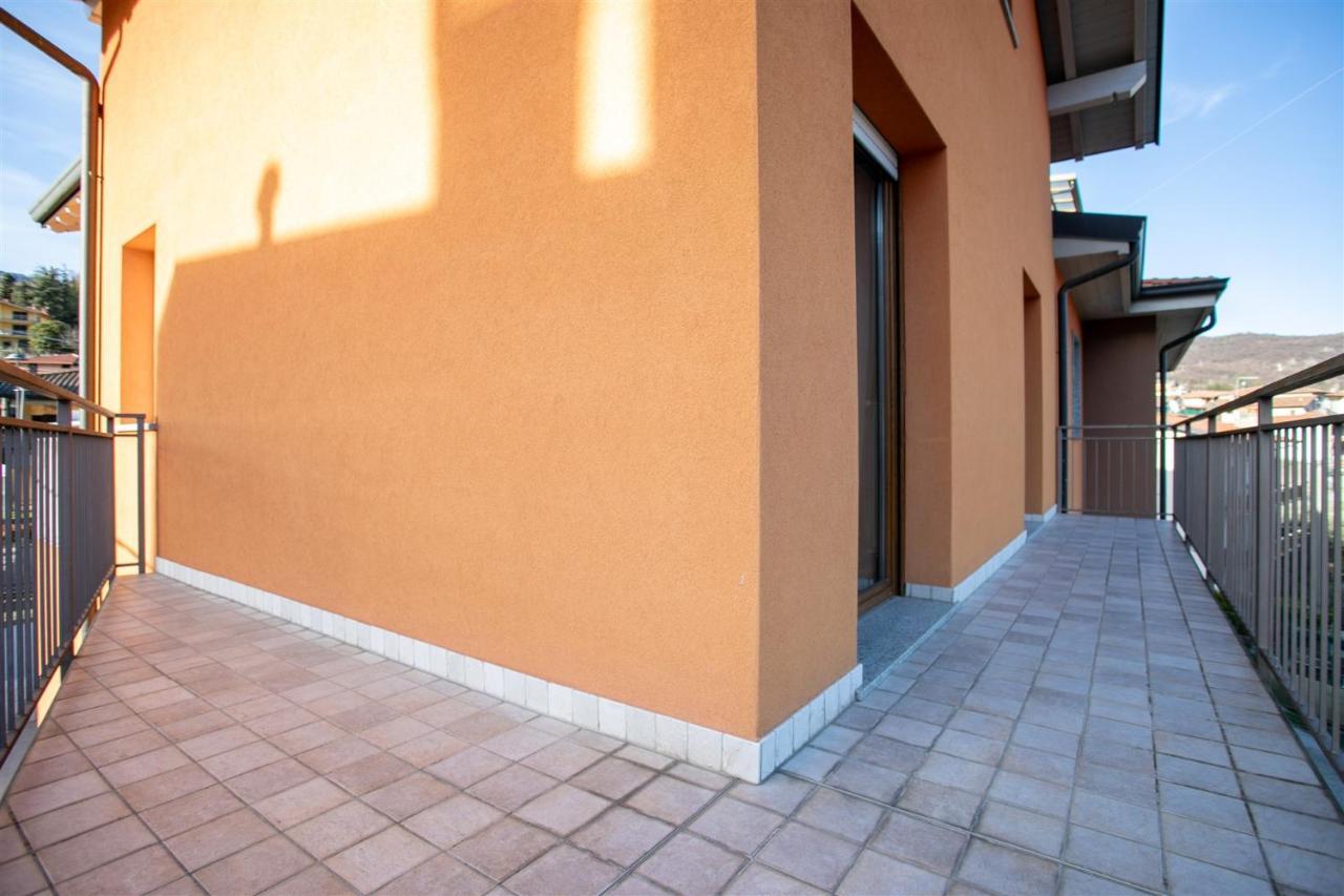 Iseolakerental - Appartamento Iris Solto Collina Eksteriør bilde